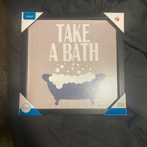 Bathroom wall decor